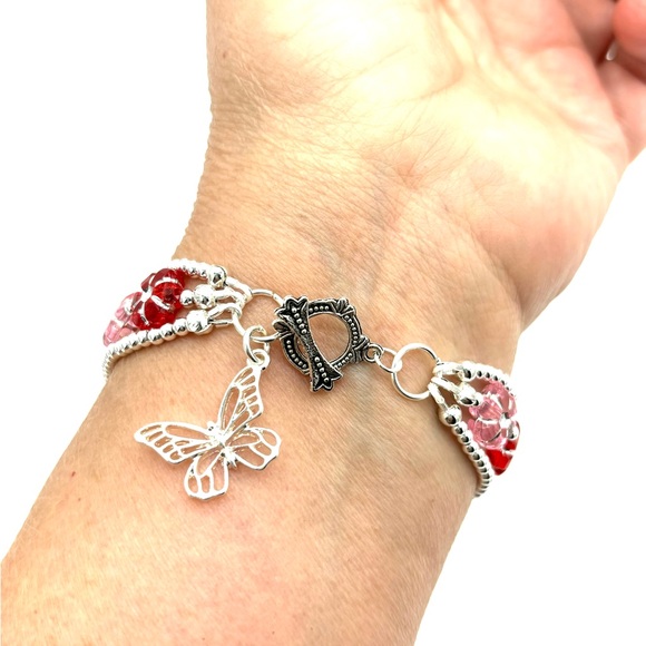 HAND CRAFTED Beaded Flower Bracelet Multi Colored - Picture 9 of 9